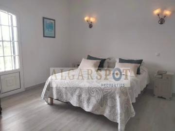 Moradia T5 para Venda em Loule (São Clemente)