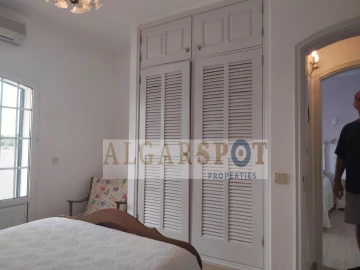 Moradia T5 para Venda em Loule (São Clemente)