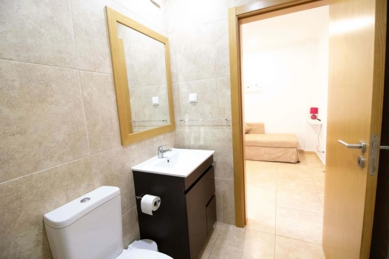 Apartamento para Venda em Portimão Foto 8