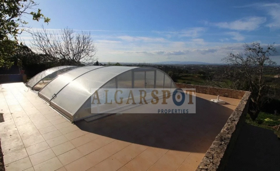 Moradia T4 para Venda em Albufeira e Olhos de Água Foto 5