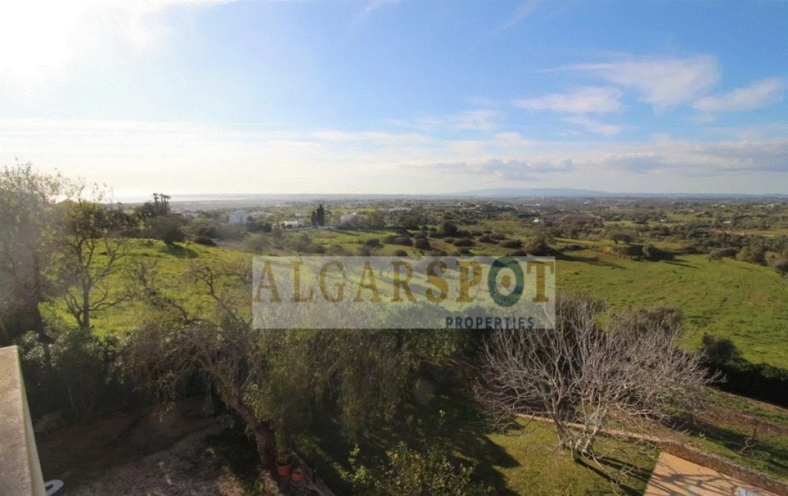 Moradia T4 para Venda em Albufeira e Olhos de Água Foto 7