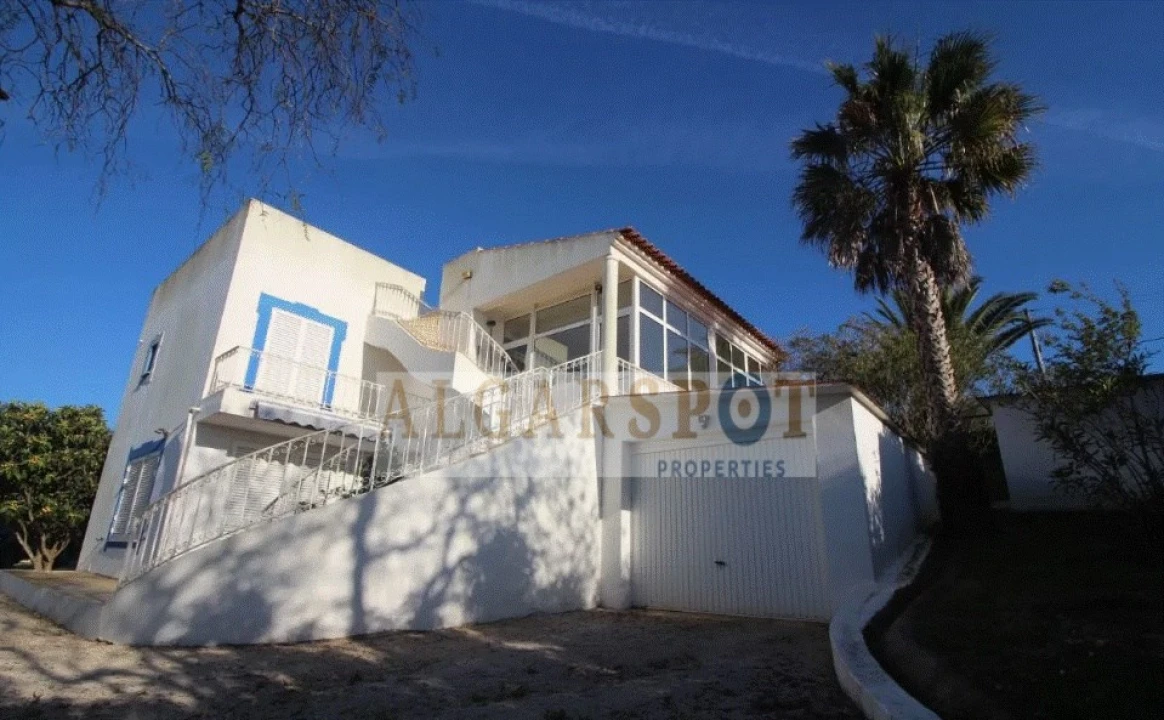 Moradia T4 para Venda em Albufeira e Olhos de Água Foto 9