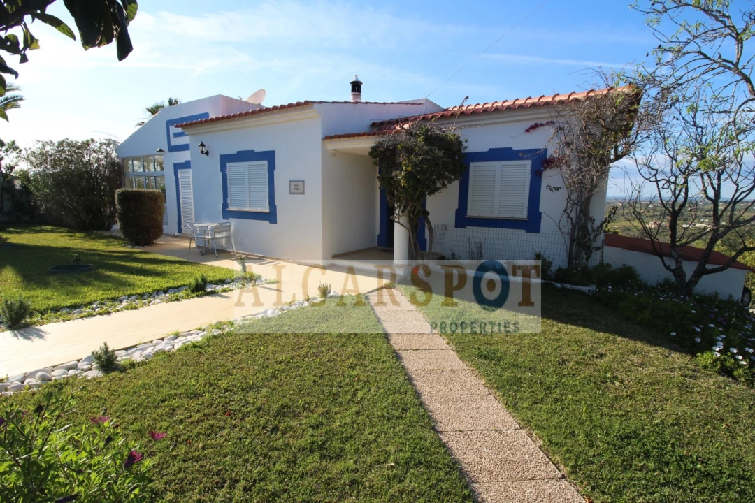 Moradia T4 para Venda em Albufeira e Olhos de Água Foto 13