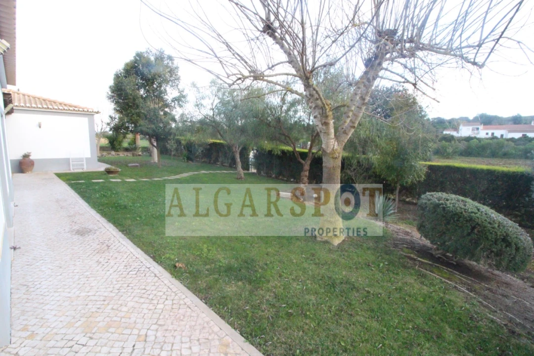 Moradia T5 para Venda em Alcantarilha e Pêra Foto 25