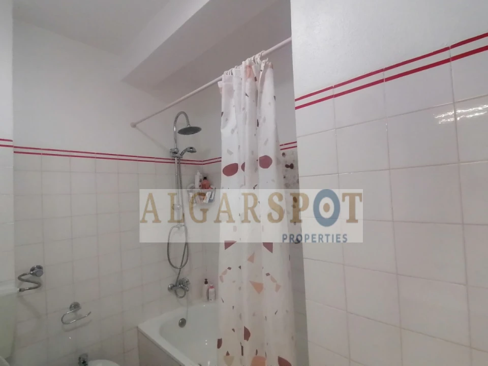 Apartamento T2 para Venda em São Brás de Alportel Foto 10