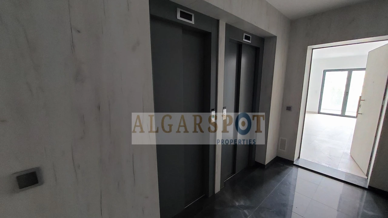 Apartamento T2 para Venda em Armação de Pera Foto 4