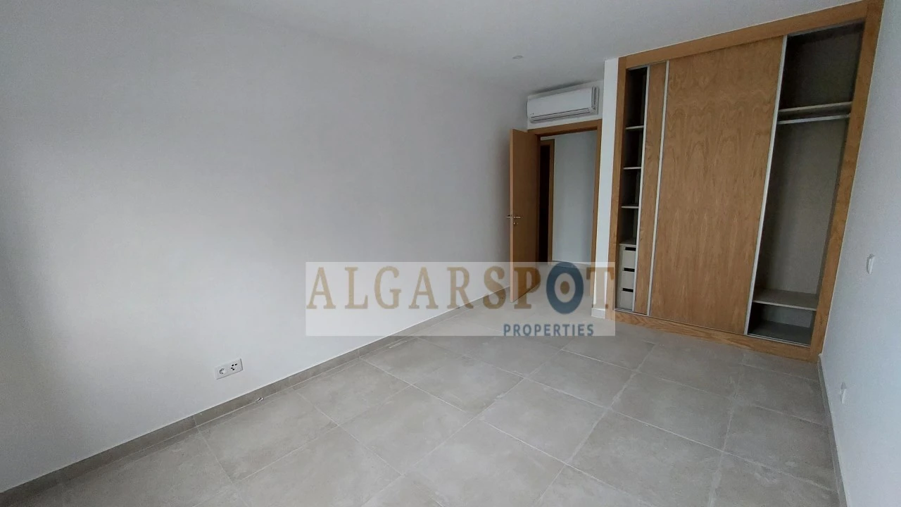 Apartamento T2 para Venda em Armação de Pera Foto 6