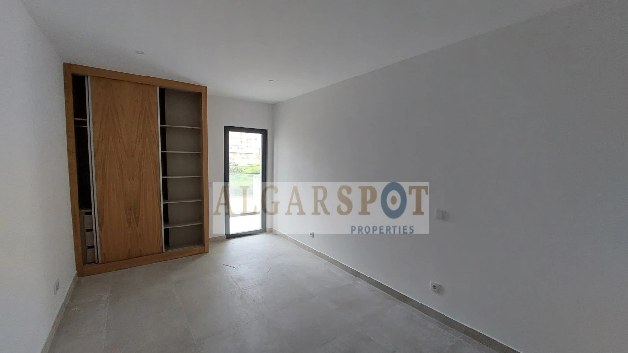 Apartamento T2 para Venda em Armação de Pera Foto 10