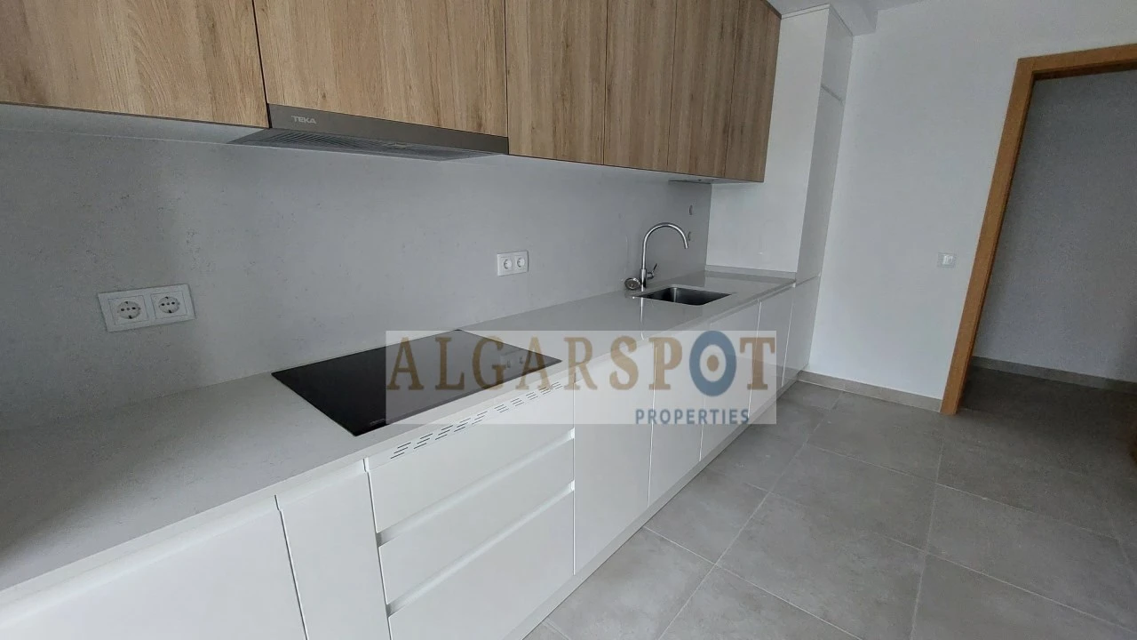 Apartamento T2 para Venda em Armação de Pera Foto 2