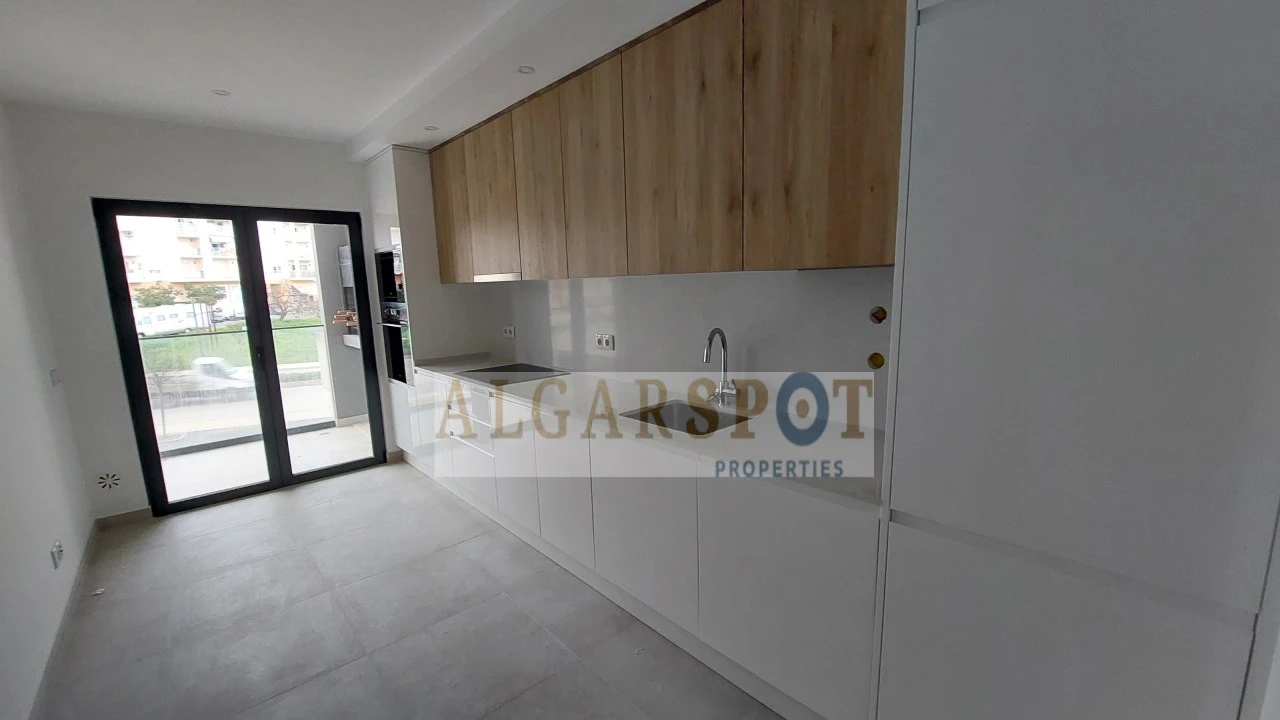Apartamento T2 para Venda em Armação de Pera Foto 11