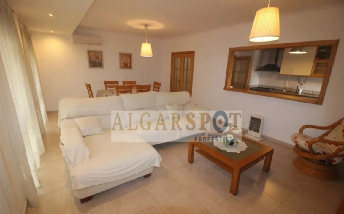 Apartamento T2 para Venda em Armação de Pera Foto 3