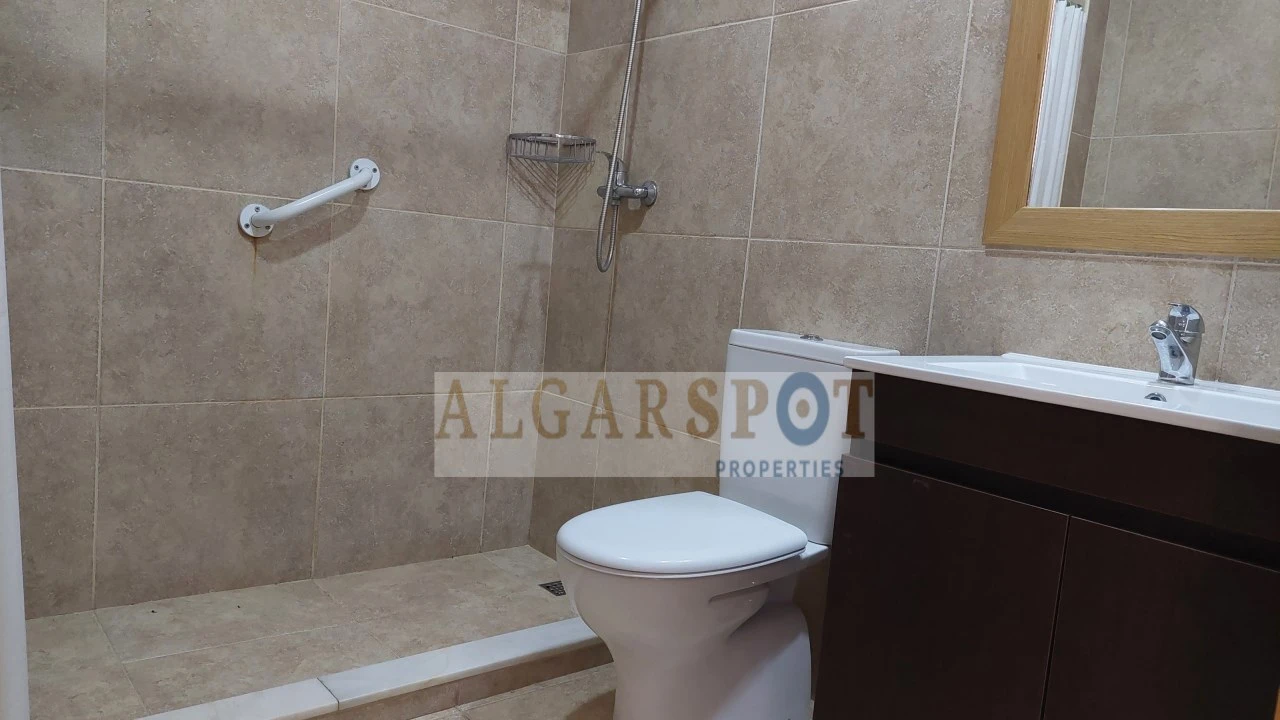 Apartamento T1 para Venda em Portimão Foto 16