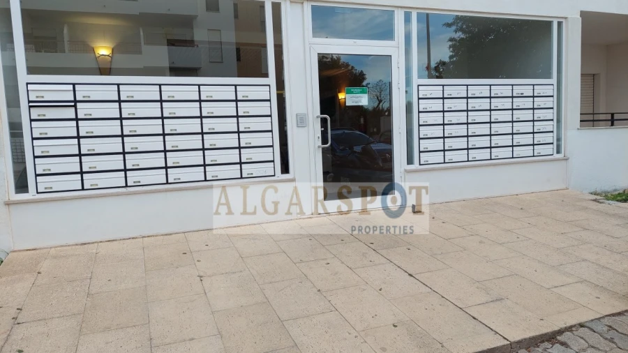 Apartamento T1 para Venda em Portimão Foto 4