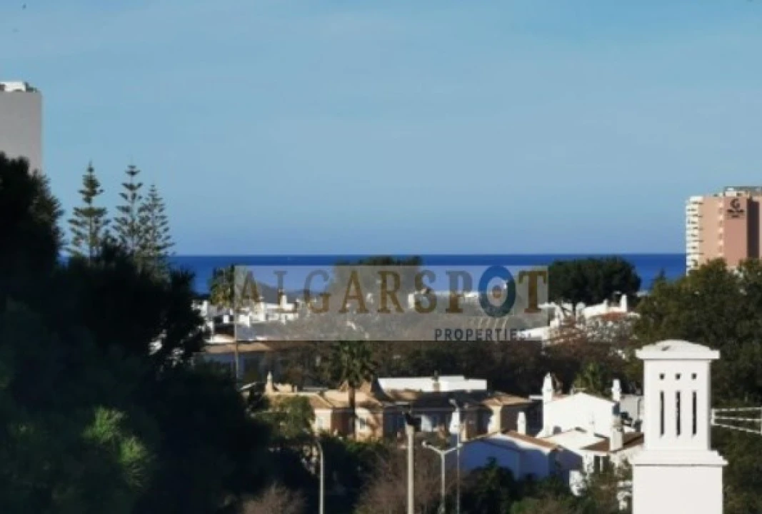 Apartamento T2 para Venda em Quarteira Foto 1