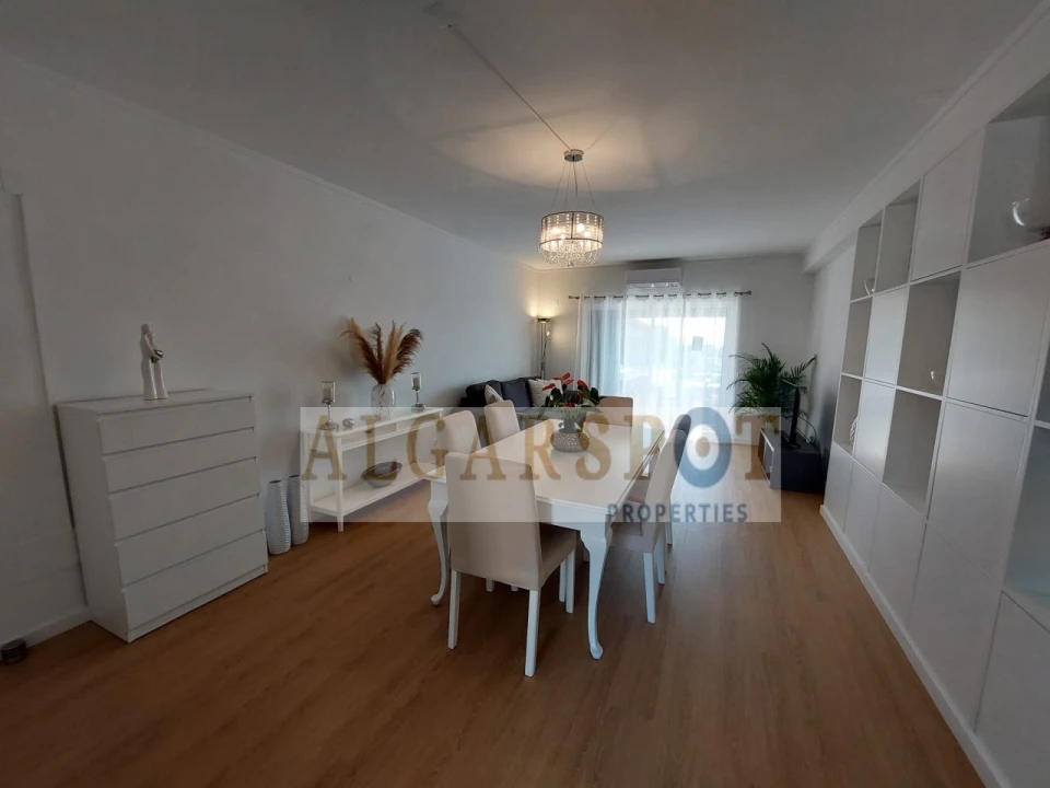 Apartamento T2 para Venda em Quarteira Foto 13