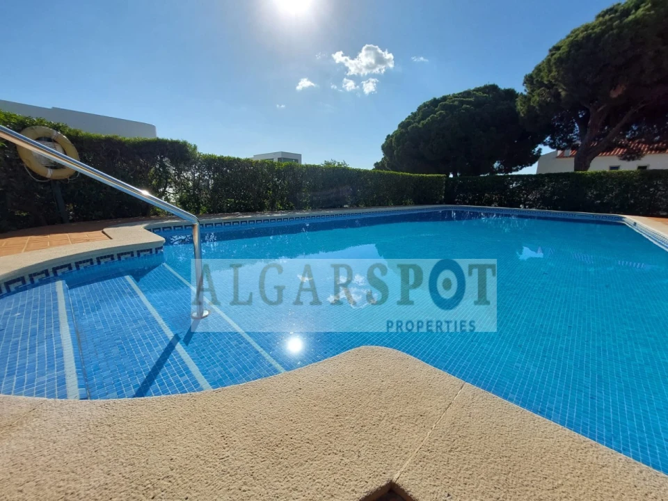 Apartamento T2 para Venda em Quarteira Foto 20