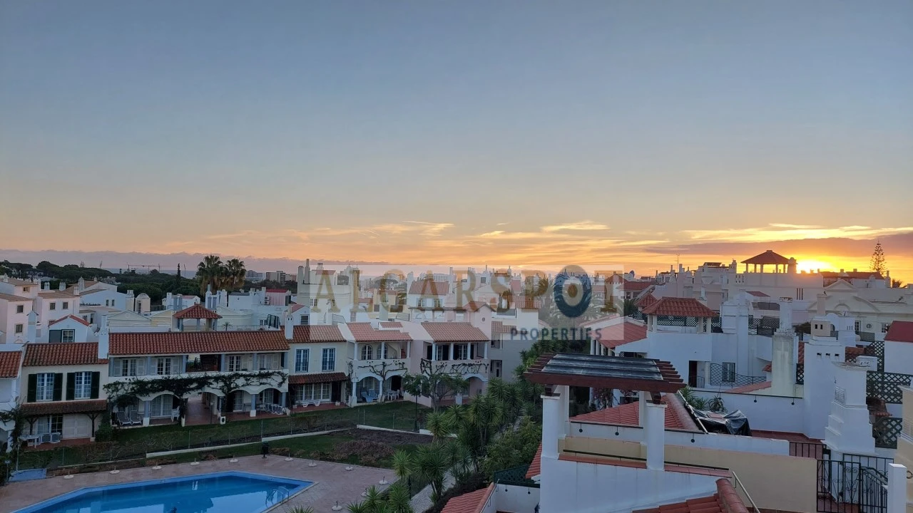 Apartamento T2 para Venda em Quarteira Foto 18