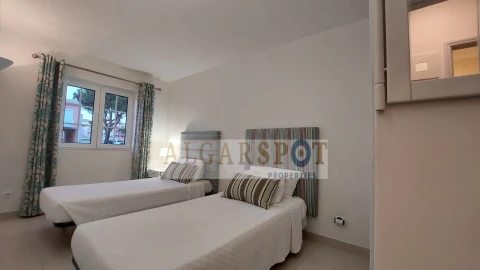 Apartamento T2 para Venda em Quarteira