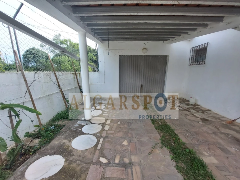 Moradia T6 para Venda em Quarteira Foto 33