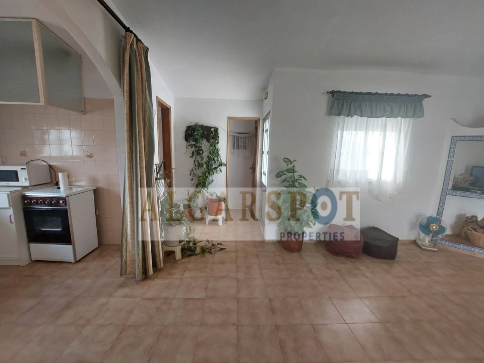 Moradia T6 para Venda em Quarteira Foto 35