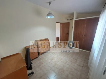 Moradia T6 para Venda em Quarteira