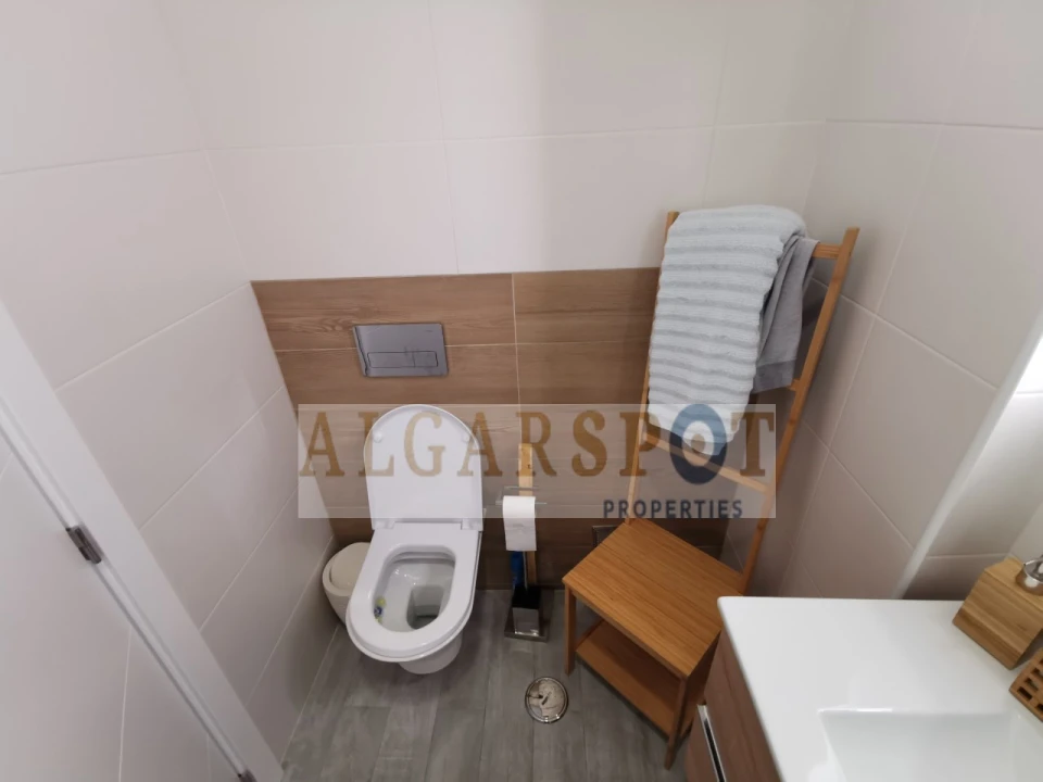 Moradia T5 para Venda em Almancil Foto 25