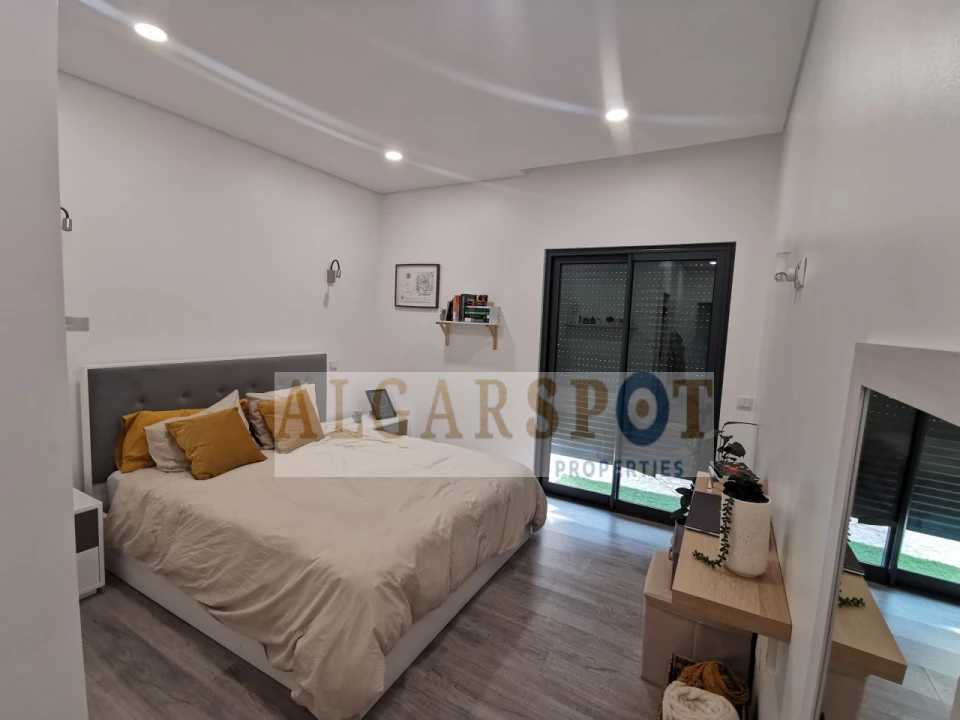 Moradia T5 para Venda em Almancil Foto 27