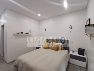 Moradia T5 para Venda em Almancil