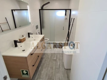 Moradia T5 para Venda em Almancil
