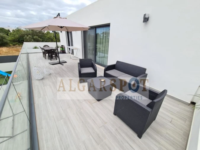 Moradia T5 para Venda em Almancil Foto 54