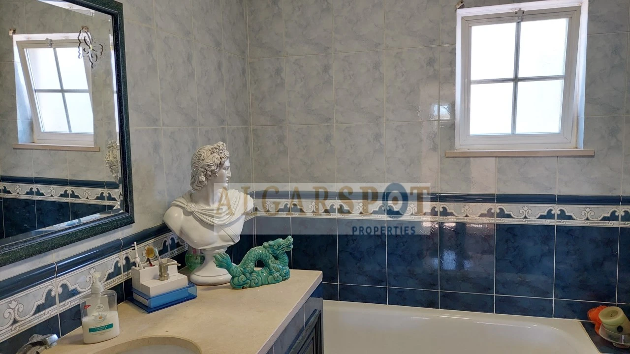 Moradia T3 para Venda em Almancil Foto 29