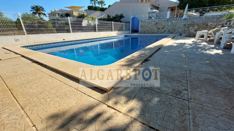 Moradia T3 para Venda em Almancil Foto 4