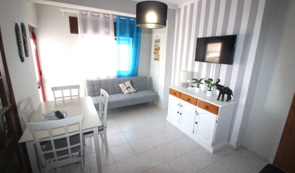 Apartamento T1 para Venda em Armação de Pera Foto 3