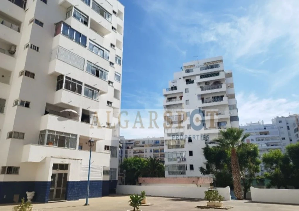 Apartamento T1 para Venda em Armação de Pera Foto 1