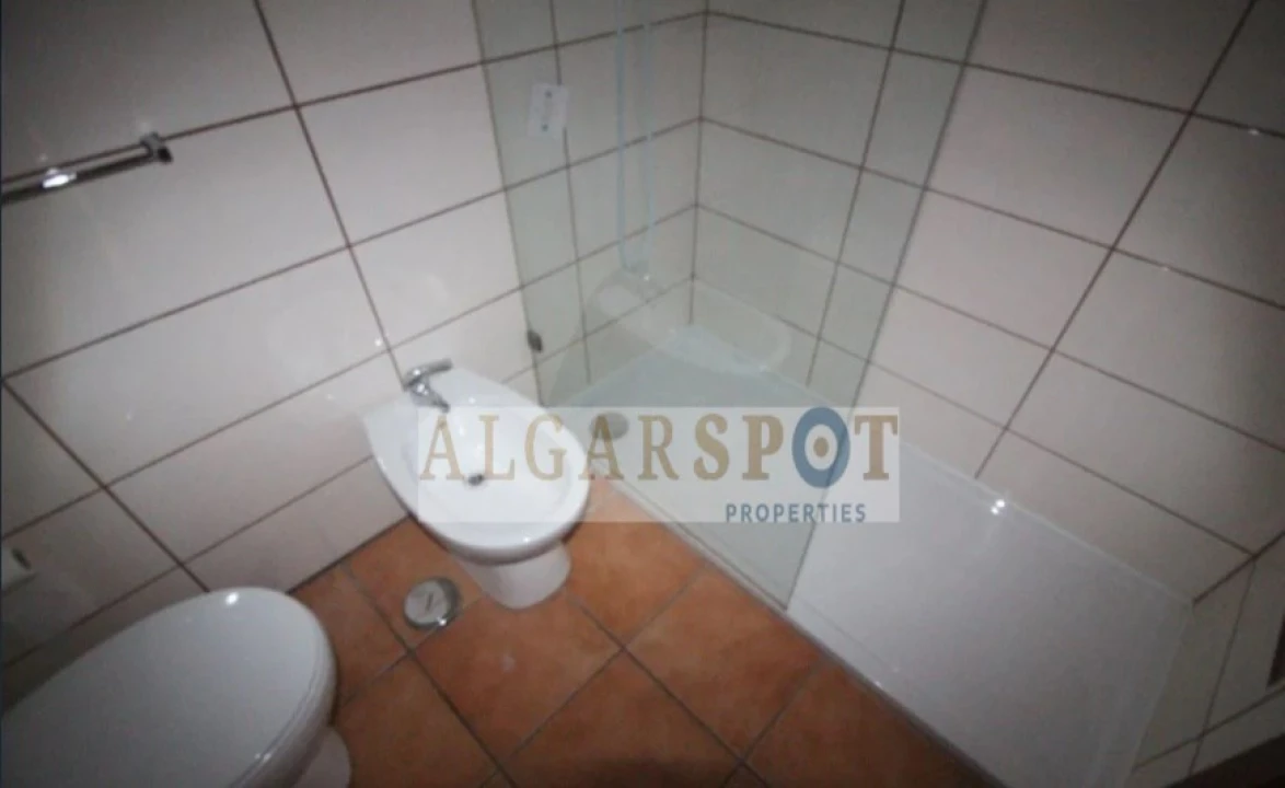 Apartamento T1 para Venda em Armação de Pera Foto 12