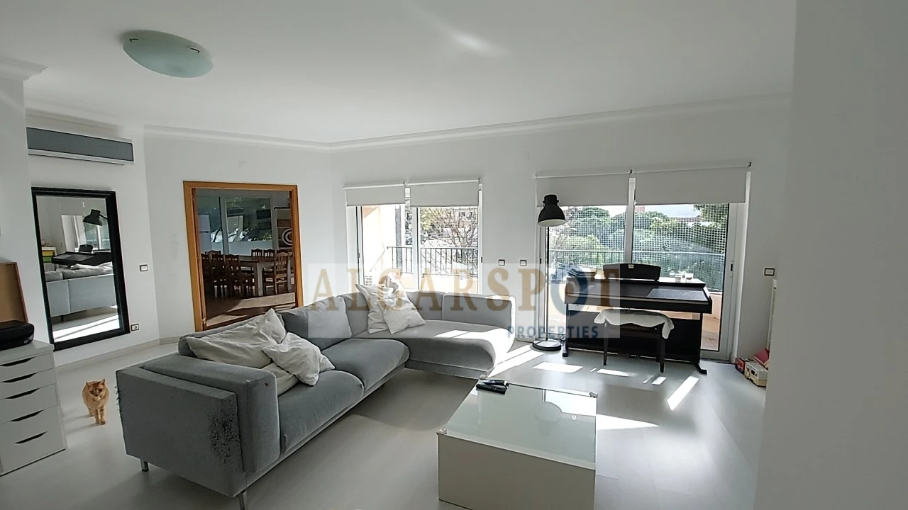 Apartamento T3 para Venda em Quarteira Foto 23