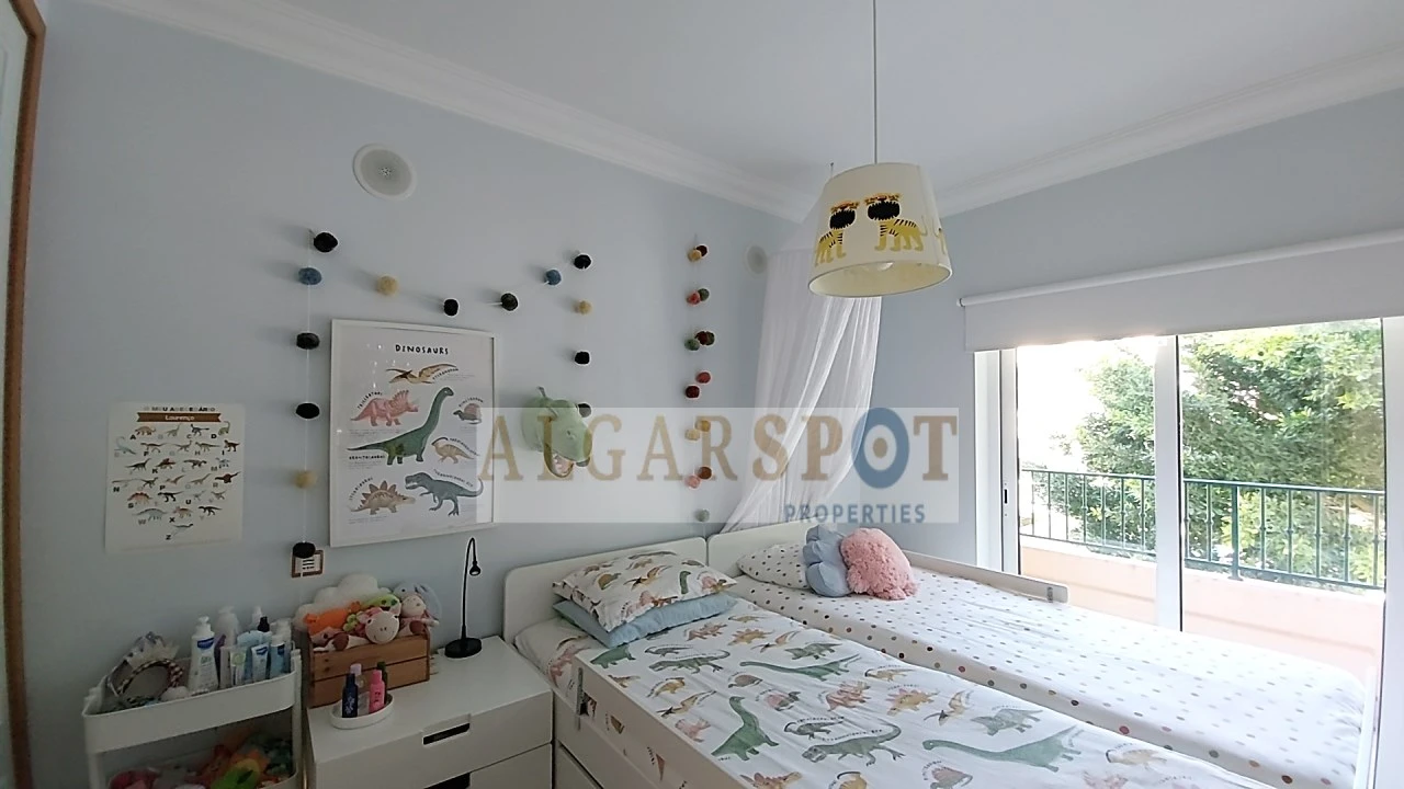 Apartamento T3 para Venda em Quarteira Foto 11
