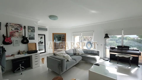 Apartamento T3 para Venda em Quarteira