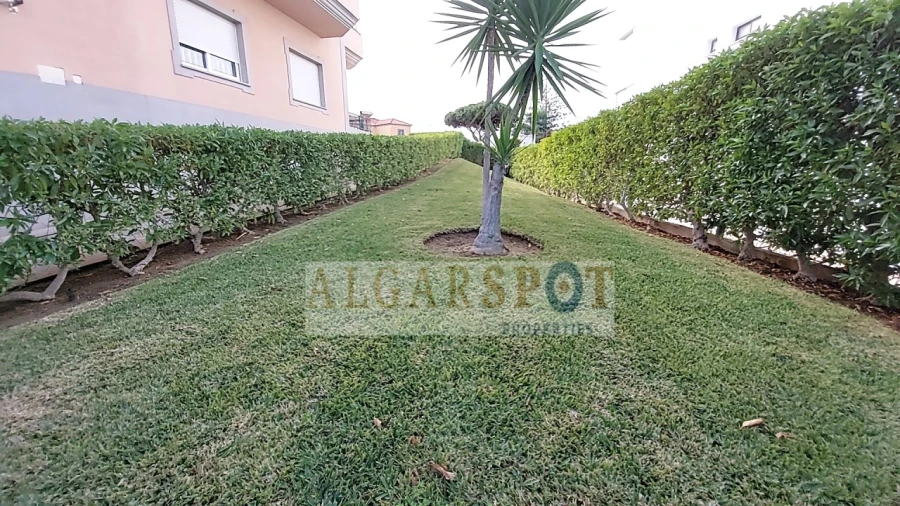 Apartamento T3 para Venda em Quarteira Foto 30