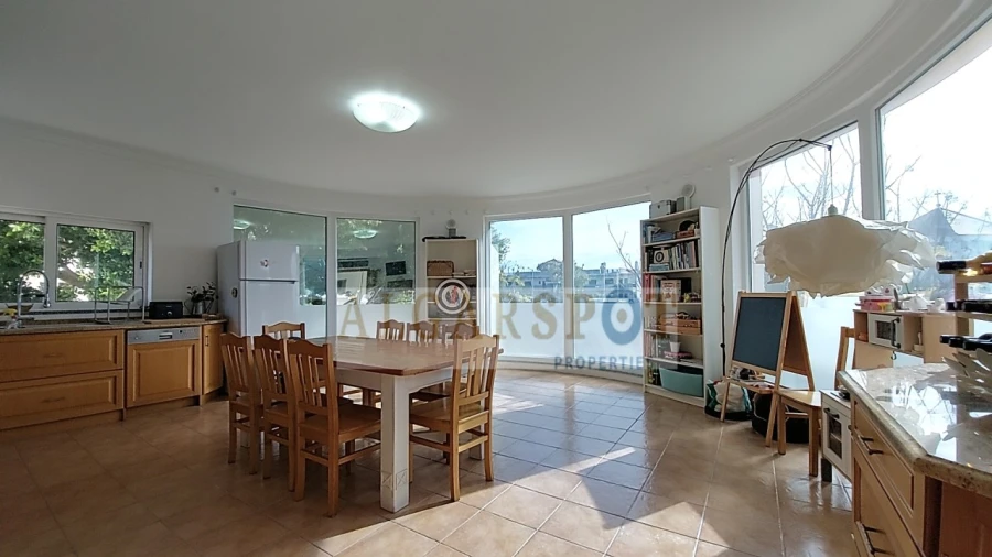 Apartamento T3 para Venda em Quarteira Foto 6