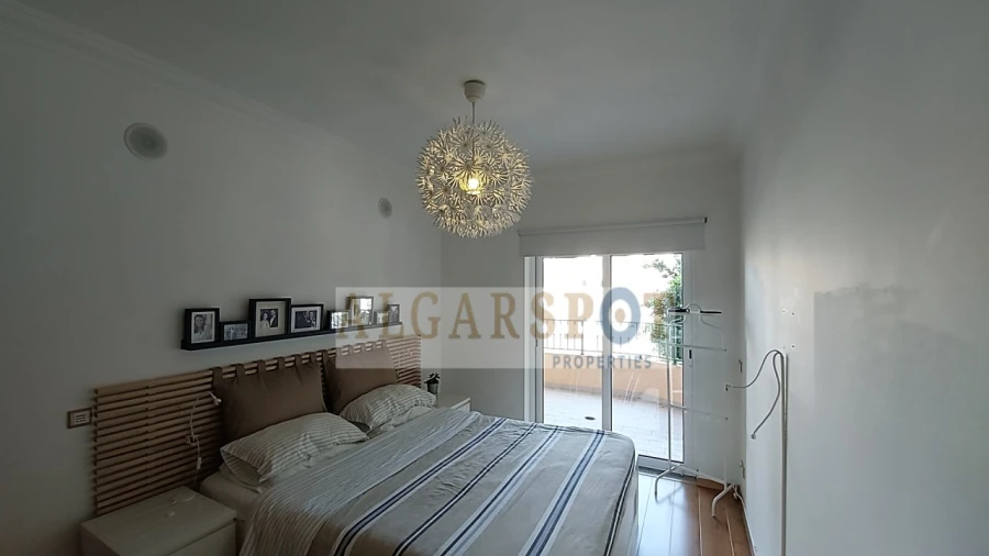 Apartamento T3 para Venda em Quarteira Foto 16
