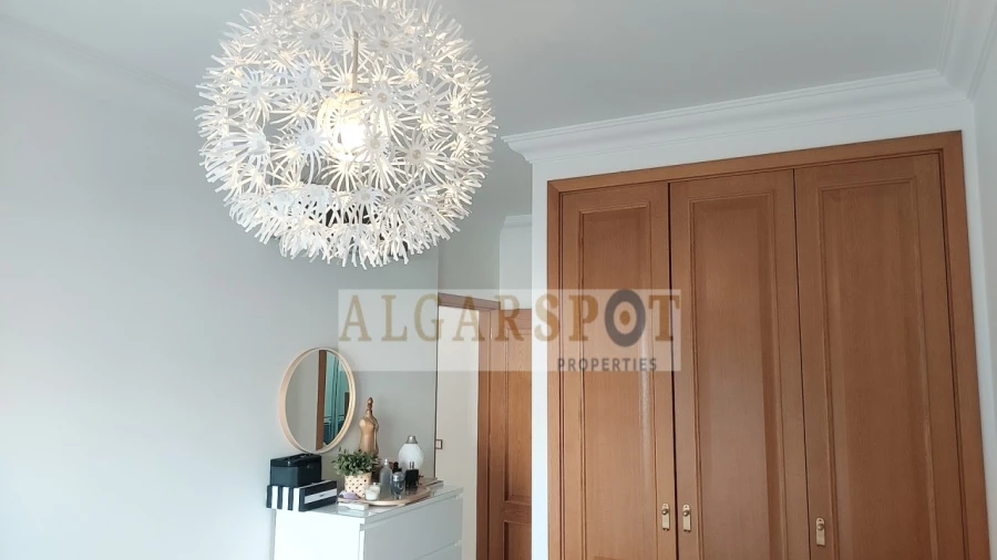 Apartamento T3 para Venda em Quarteira Foto 17