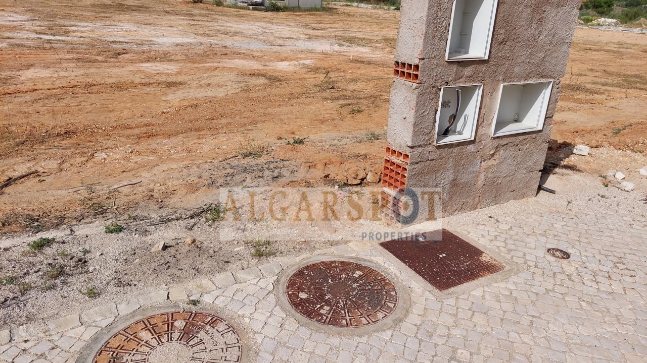 Terreno para Venda em Alcantarilha e Pêra Foto 3