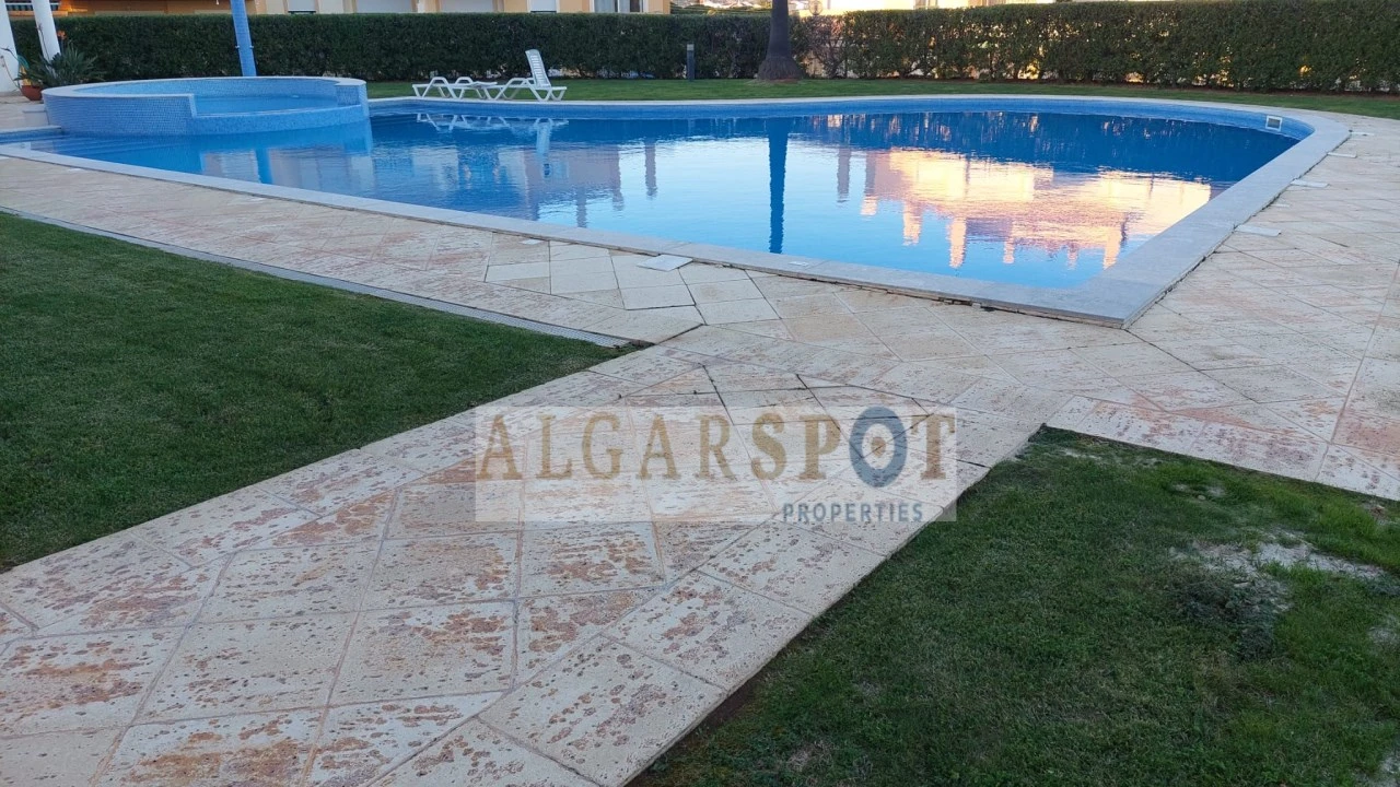 Apartamento T2 para Venda em Albufeira e Olhos de Água Foto 4