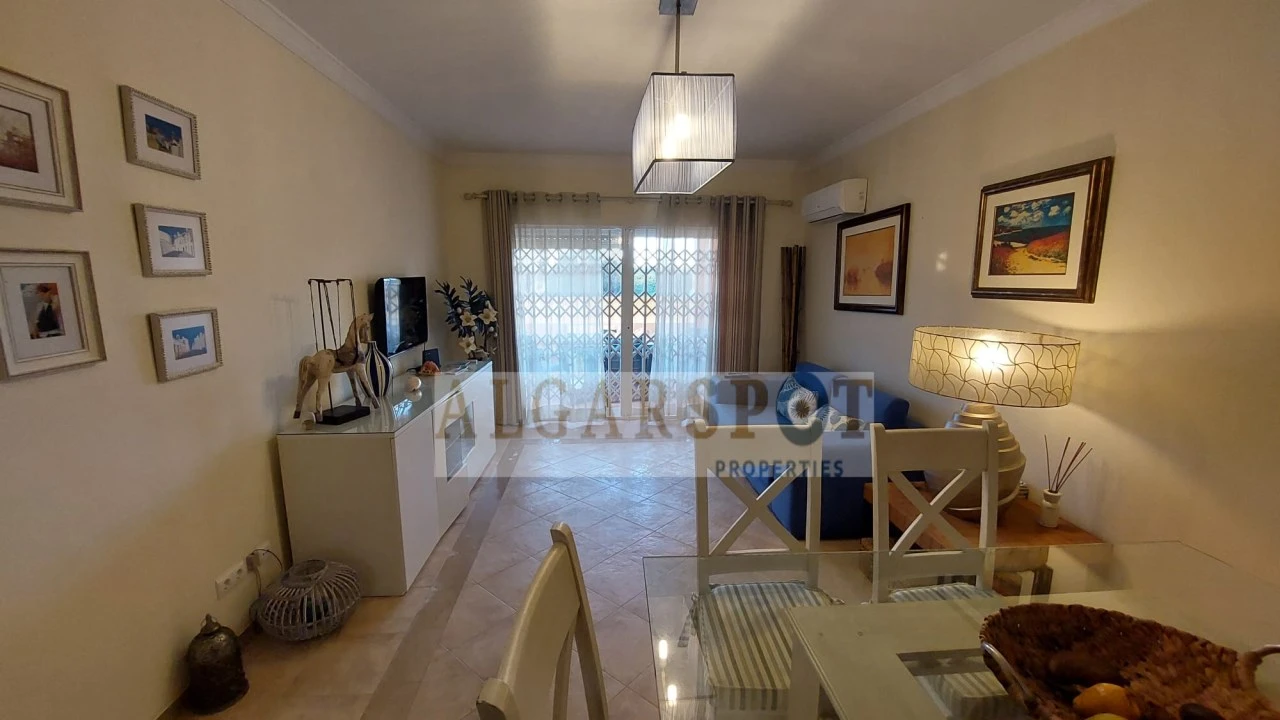 Apartamento T2 para Venda em Albufeira e Olhos de Água Foto 9