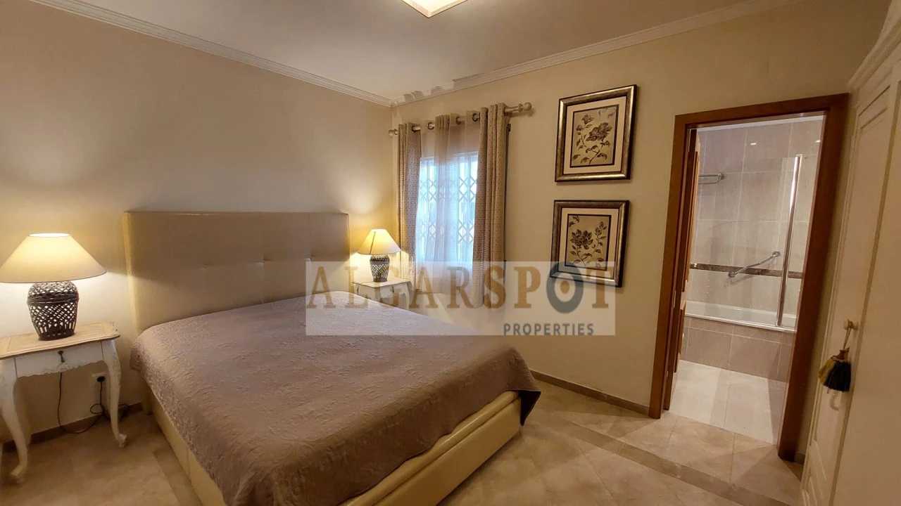 Apartamento T2 para Venda em Albufeira e Olhos de Água Foto 16