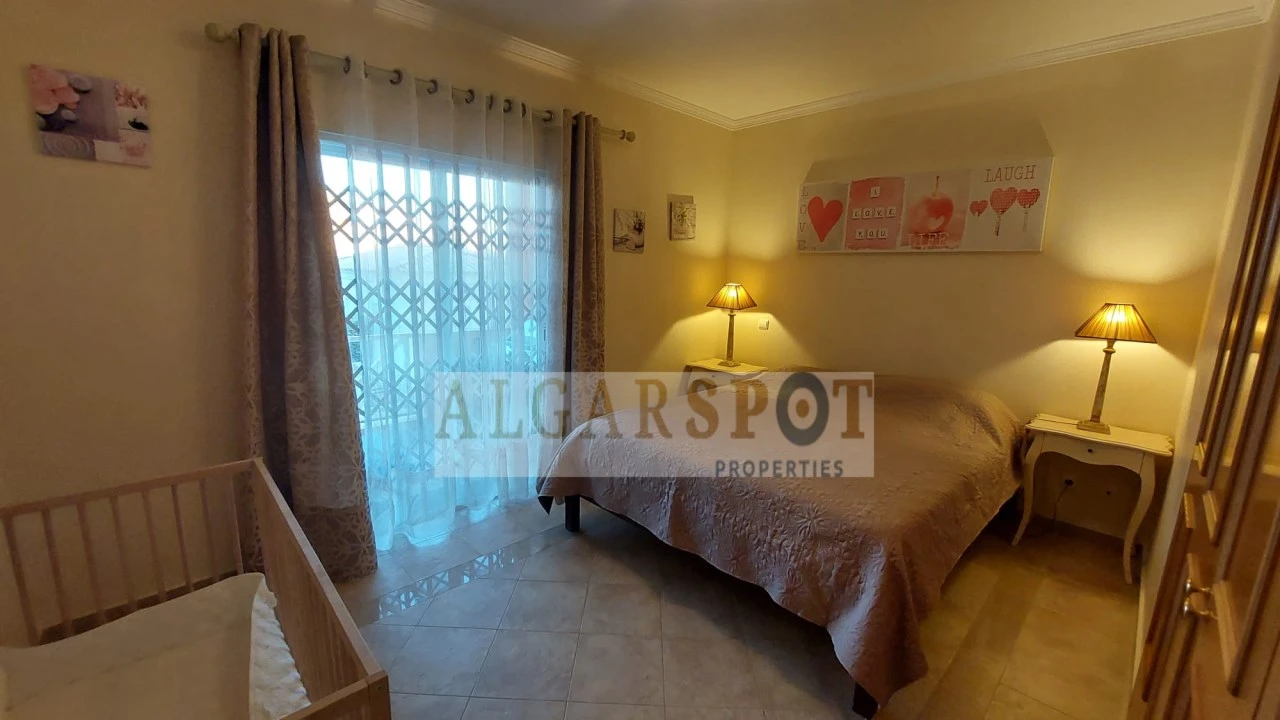Apartamento T2 para Venda em Albufeira e Olhos de Água Foto 22