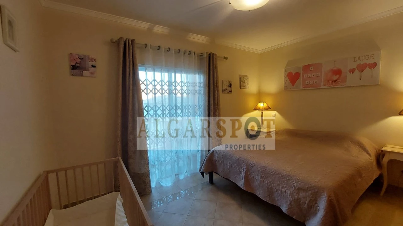 Apartamento T2 para Venda em Albufeira e Olhos de Água Foto 24