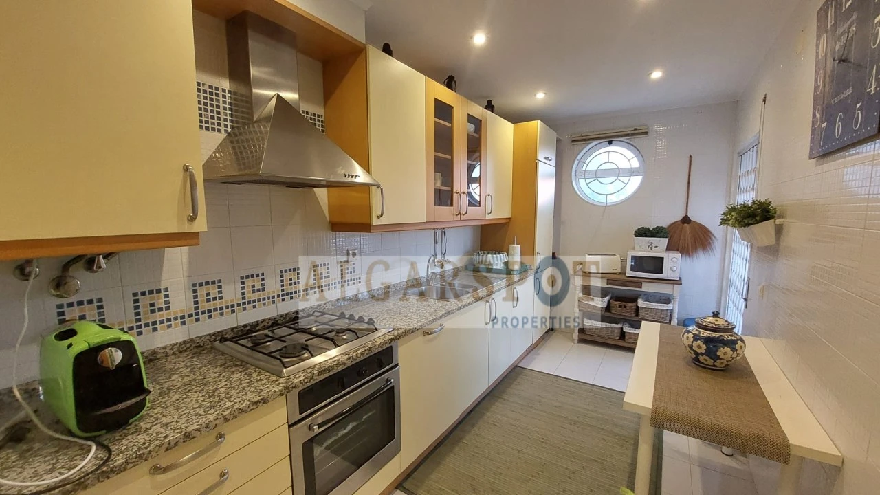 Apartamento T2 para Venda em Albufeira e Olhos de Água Foto 12
