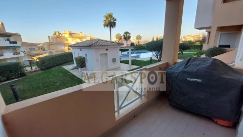 Apartamento T2 para Venda em Albufeira e Olhos de Água